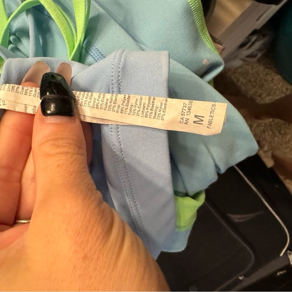 Fabletics set - small bottoms - medium bra - Picture 4 of 6